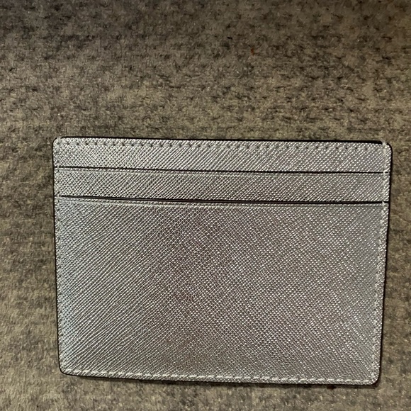 Kate Spade Saffiano Leather Silver Card Holder NWT - Picture 2 of 6